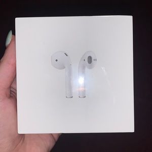 Brand New 2nd Generation AirPods